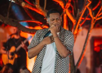 Explosão do arrocha, cantor Netto Brito faz três apresentações na Bahia neste fim de semana