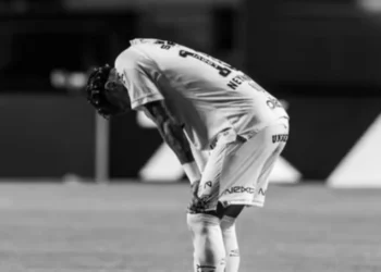 Neymar solta o verbo após derrota por 6 a 0: “Foi tudo uma m…”