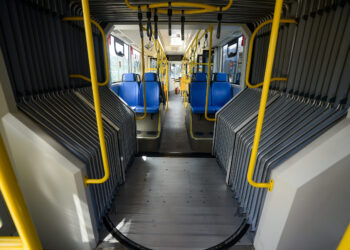 Salvador testa novos ônibus elétricos em linhas regulares e população aprova conforto, silêncio e modernidade