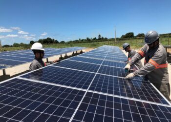 O avanço da energia gerada por painéis solares na Bahia