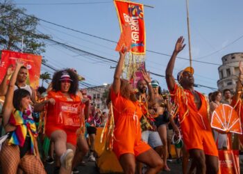 Música, cortejo artístico e pré-Carnaval movimentam Salvador até domingo (16)