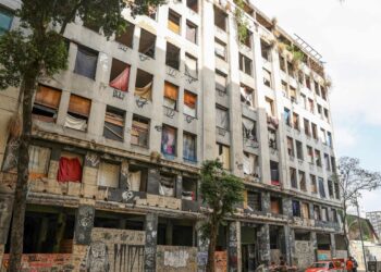 Ocupação Zumbi dos Palmares terá que sair de prédio abandonado no Rio