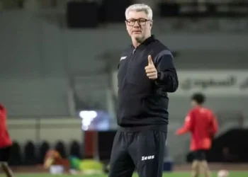 Athletico-PR anuncia contratação do técnico Odair Hellmmann