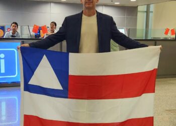 Professor baiano vencedor de Olimpíadas de Matemática do ITA participa de intercâmbio da Unesco, em Xangai