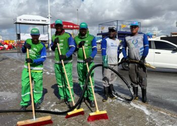 Operação com mais de 300 agentes de limpeza garante coleta de resíduos e higiene da Arena O Canto da Cidade