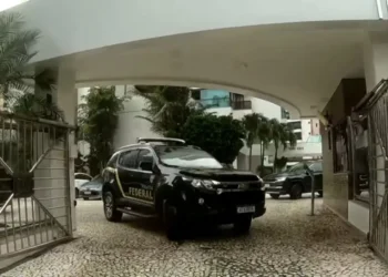 PF cumpre mandado em prédio de luxo contra suspeitos de tráfico internacional de drogas