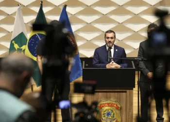 PF apura se homem teve apoio para cometer ato terrorista em Brasília