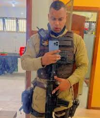 PM suspeito de matar adolescente e atirar contra jovem em se apresenta em delegacia