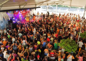 Shows gratuitos de Danniel Vieira e Targino Gondim agitam final de semana no Parque Shopping Bahia
