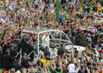 Visita do papa ao Brasil reuniu 3,7 milhões de pessoas no Rio em 2013