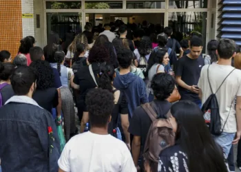 Pé-de-Meia: estudantes já podem saber se foram contemplados