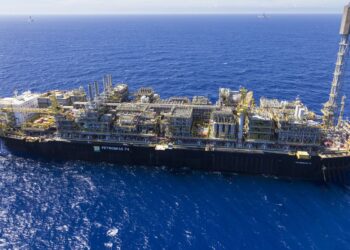 Produção de óleo no pré-sal cai 3,4% no último trimestre de 2024