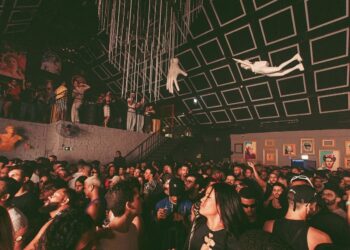 Pirâmide Salvador mistura universos clubber e dos doramas com Samba e Funk no Rio Vermelho
