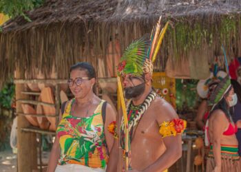 Dia dos Povos Indígenas: Resort Arcobaleno, em Porto Seguro, aposta no turismo étnico e na força da cultura pataxó