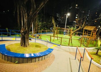 Praça do Cabula VI que sofria com má iluminação e derrubada de árvores é revitalizada