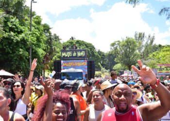 Mudei de Nome leva multidão ao Dique do Tororó em show que comemora aniversário de Salvador