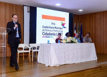 Pré-conferência discute políticas públicas e direitos da pessoa LGBTQIAPN+