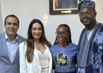 Bruno Reis inicia agenda oficial no Benin com visita a cidade histórica do país e a festival de cultura e arte Vodum