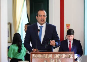 Prefeito Bruno Reis destaca Salvador como polo de oportunidades e negócios em encontro de associações comerciais