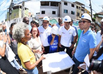 Com investimento de R$9 milhões, Prefeitura inicia reconstrução de duas escolas no Alto das Pombas
