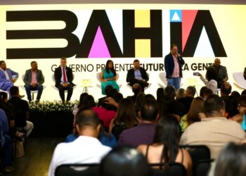 Projetos e programas da SEC são apresentados a gestores municipais em encontro promovido pelo governo em Salvador