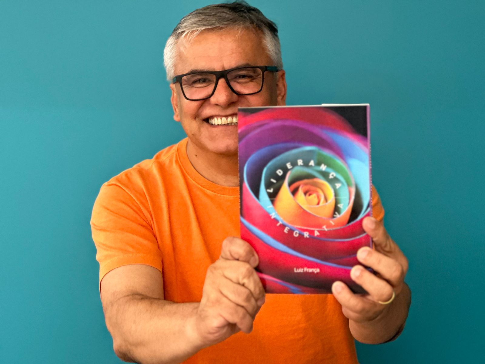 Psicólogo especialista em cultura organizacional realiza imersão sobre liderança integrativa