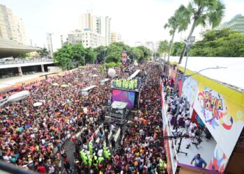 Abertura do Carnaval de Salvador terá entrega de chaves ao Rei Momo no Campo Grande e show em homenagem ao Axé Music