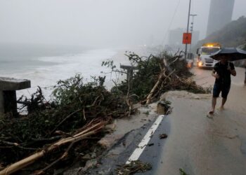 Sobe para três número de mortes durante chuvas no estado do Rio