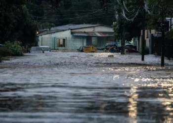 Lula faz reunião para monitorar construção de moradias no RS