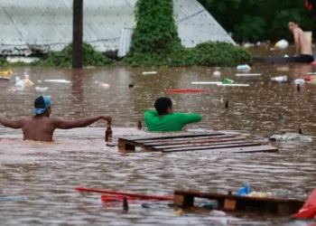 Governo federal monta sala de situação para acompanhar enchentes no RS