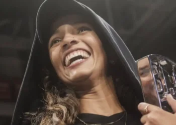Rayssa Leal conquista 13º troféu em etapas da SLS em Miami