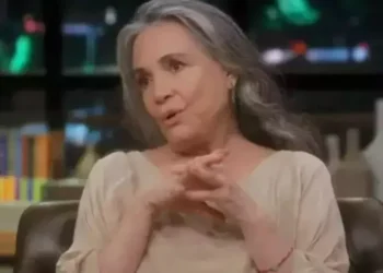 Regina Duarte comenta sobre retorno às novelas, após pazes com Globo