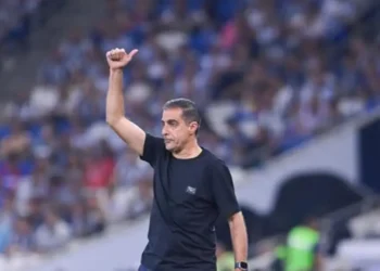 Ex-Bahia, Renato Paiva é contratado como novo técnico do Botafogo