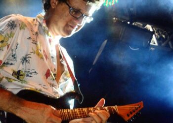 Mestre da guitarra baiana e do bandolim abre programação do Segundas do Chorinho 2025