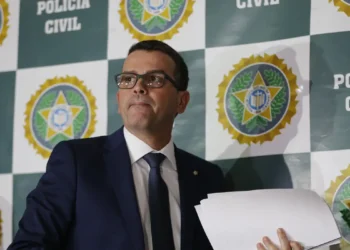 Ex-delegado preso no caso Marielle pede ao STF desbloqueio de salário