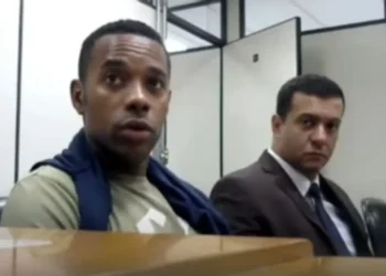 Pedido de habeas corpus ao ex-jogador Robinho é negado pelo STF