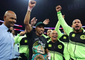 Robson Conceição é campeão mundial no boxe profissional nos EUA