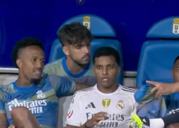 Rodrygo explode após ser substituído em partida do Real Madrid: “Se f*der, mano.Todo jogo é isso”