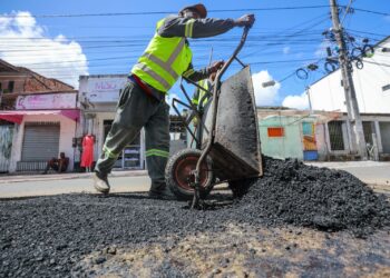 Prefeitura de Camaçari inicia operação tapa-buraco