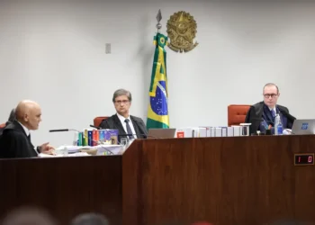 STF decide se mais seis denunciados pela trama golpista viram réus
