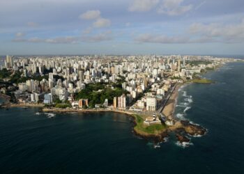 Encontro em Salvador reúne executivos negros para discutir liderança e desenvolvimento socioeconômico
