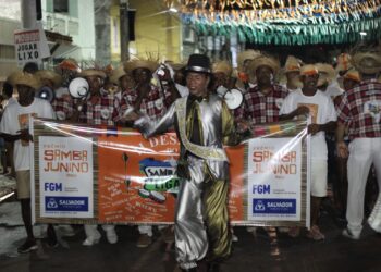 Samba Junino movimenta Salvador com ensaios, arrastões e homenagens