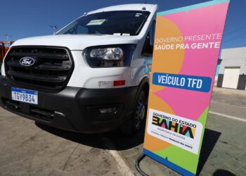 Em São Félix do Coribe, Estado inaugura terceira unidade de ensino em tempo integral em um único dia