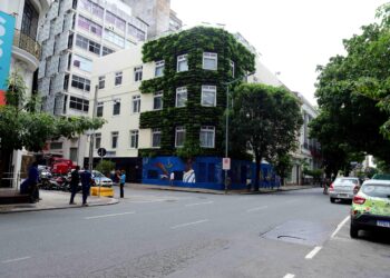 Laje Talks discute impacto dos abadás no meio ambiente nesta quinta (24)