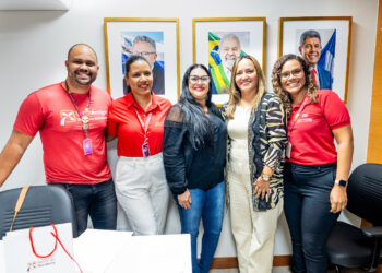 Governo municipal firma parceria com BNB e dialoga com Sicredi