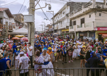 Artistas agitam a festa profana da lavagem de Jauá