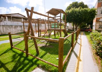 Nova praça do bairro do Inocoop é entregue à população totalmente requalificada