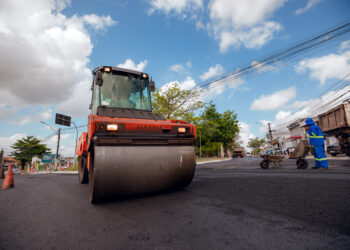 Bairro dos Quarenta e Seis é contemplado com obras de recapeamento asfáltico