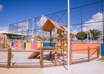 Rua da Praça da Gleba E é parcialmente interditada para implantação de quebra-molas elevados