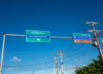 Ligação de avenidas ao Trevo da Cascalheira recebe sinalização viária